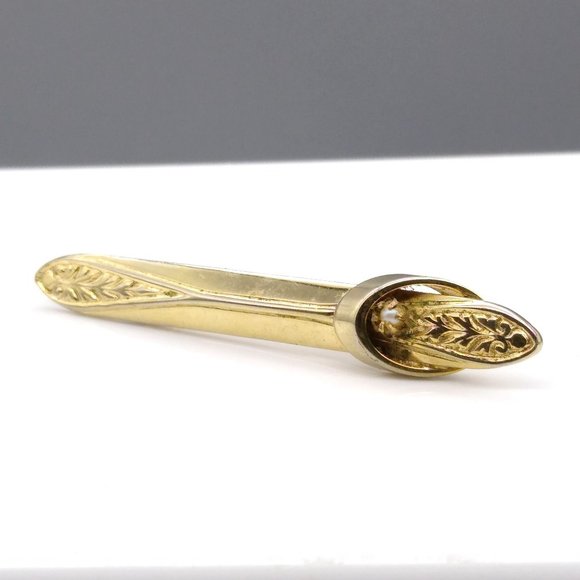 Jewelry - Vintage Elegance Bar Brooch, Gold Tone Victorian Style Lapel Pin with Seed Pearl